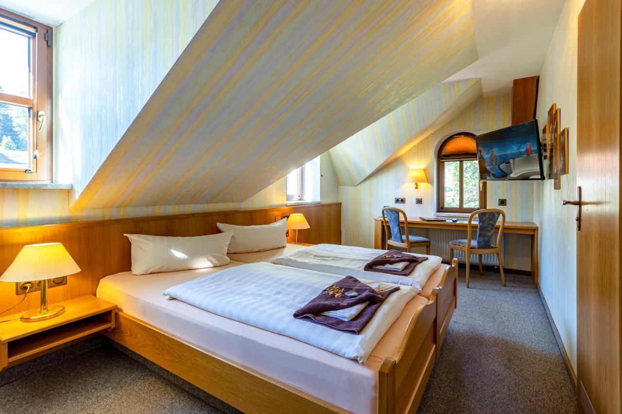 Hotel Zur Post Schönheide Extérieur photo